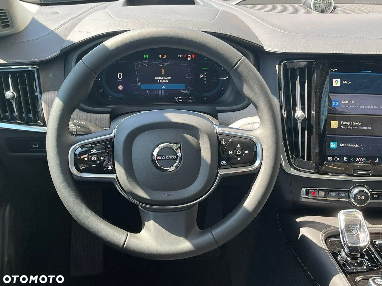 Volvo S90 - 17