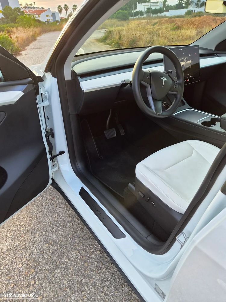 Tesla Model Y Long Range Tração Integral - 11