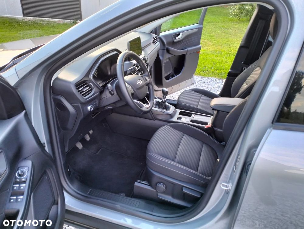 Ford Kuga - 8