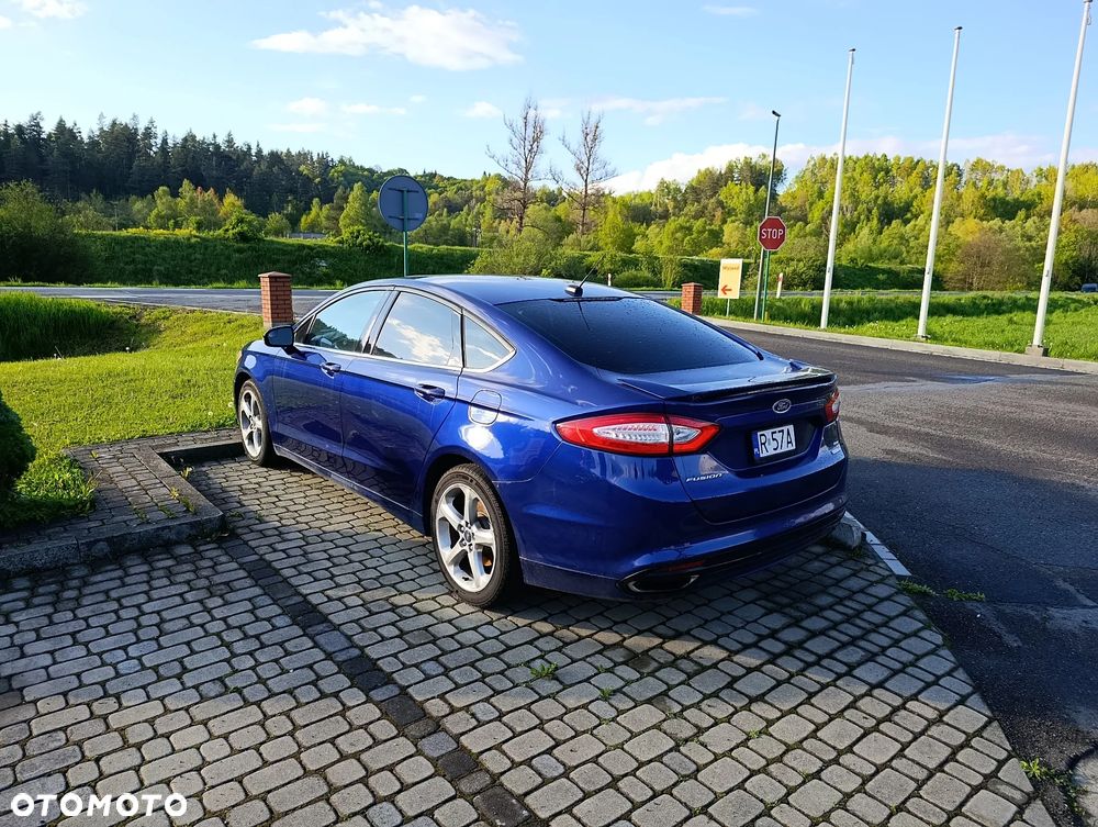 Ford Fusion - 1