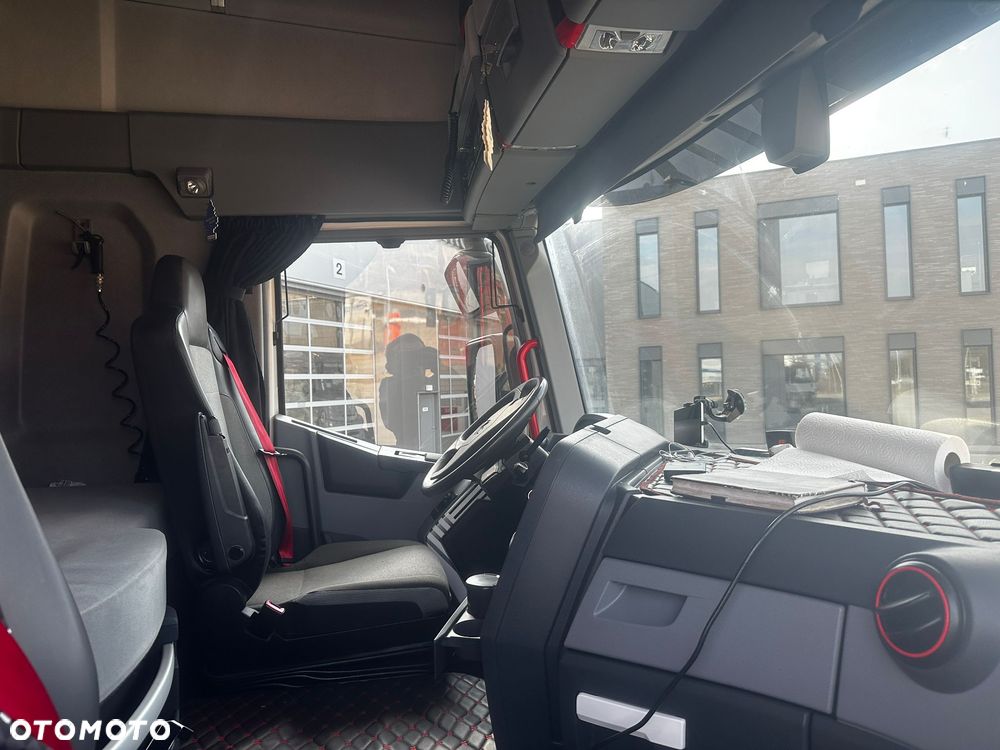 Renault T480 SLEEPER CAB - 10