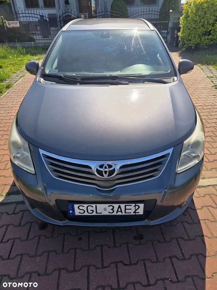 Toyota Avensis 1.8 Luna EU5 - 1