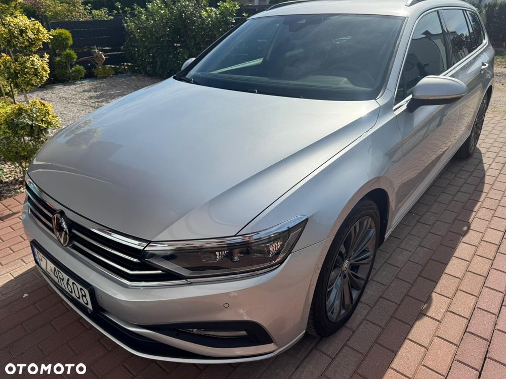 Volkswagen Passat 2.0 TDI SCR DSG Highline - 1