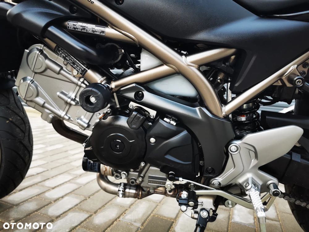 Suzuki SV - 10