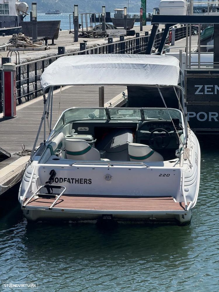 Sea Ray 220 - 3