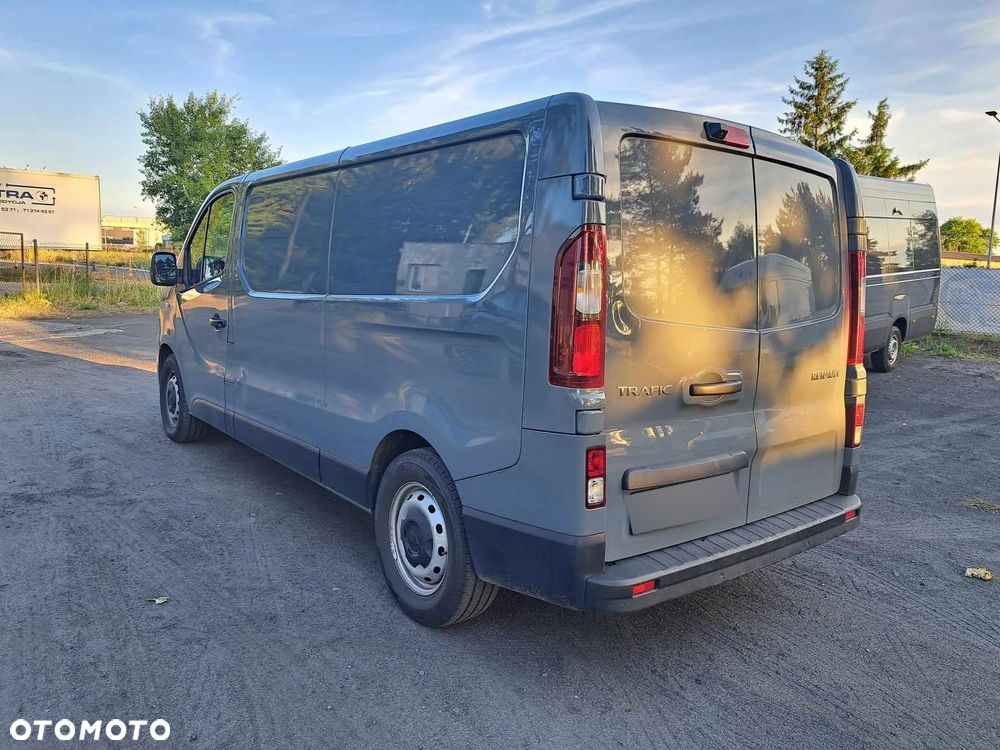 Renault TRAFIC - 2