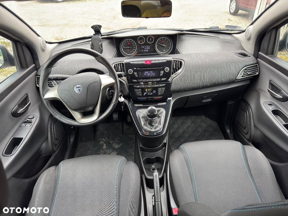 Lancia Ypsilon 1.2 8V Elefantino S&S - 22
