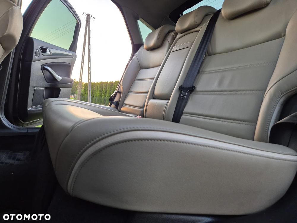 Ford Mondeo 2.0 TDCi Business Edition - 19
