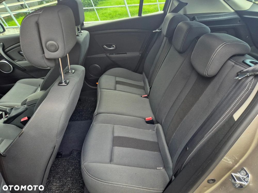 Renault Megane 1.6 16V 110 LIMITED - 22