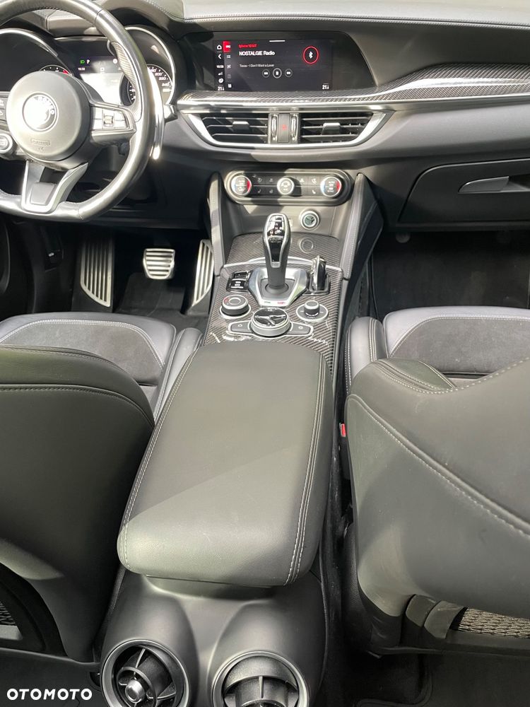 Alfa Romeo Stelvio 2.0 Turbo Veloce TI Q4 - 10