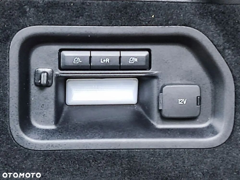 FORD EXPLORER 3.0 Phev od 2020 r Boczek Bagażnika Prawy - 2