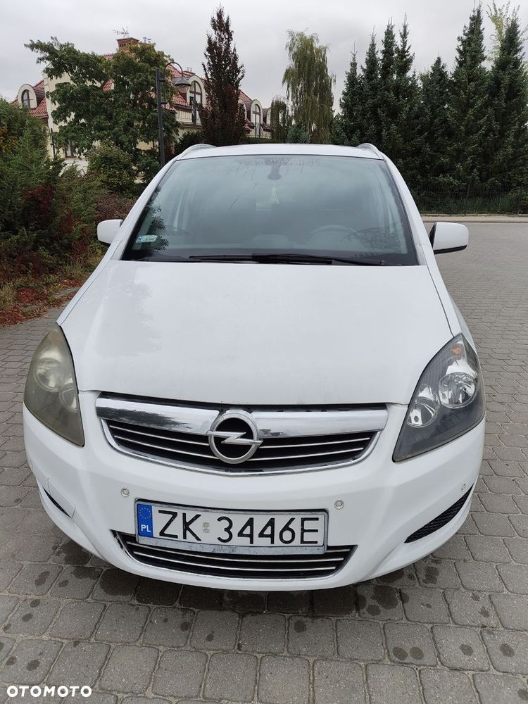 Opel Zafira - 11