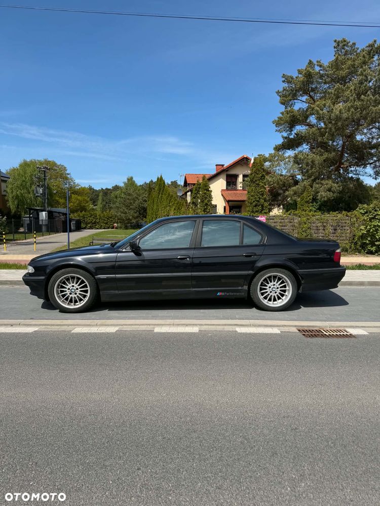 BMW Seria 7 740i - 14