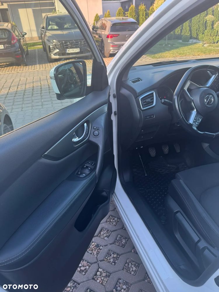 Nissan Qashqai 1.3 DIG-T N-Connecta - 19