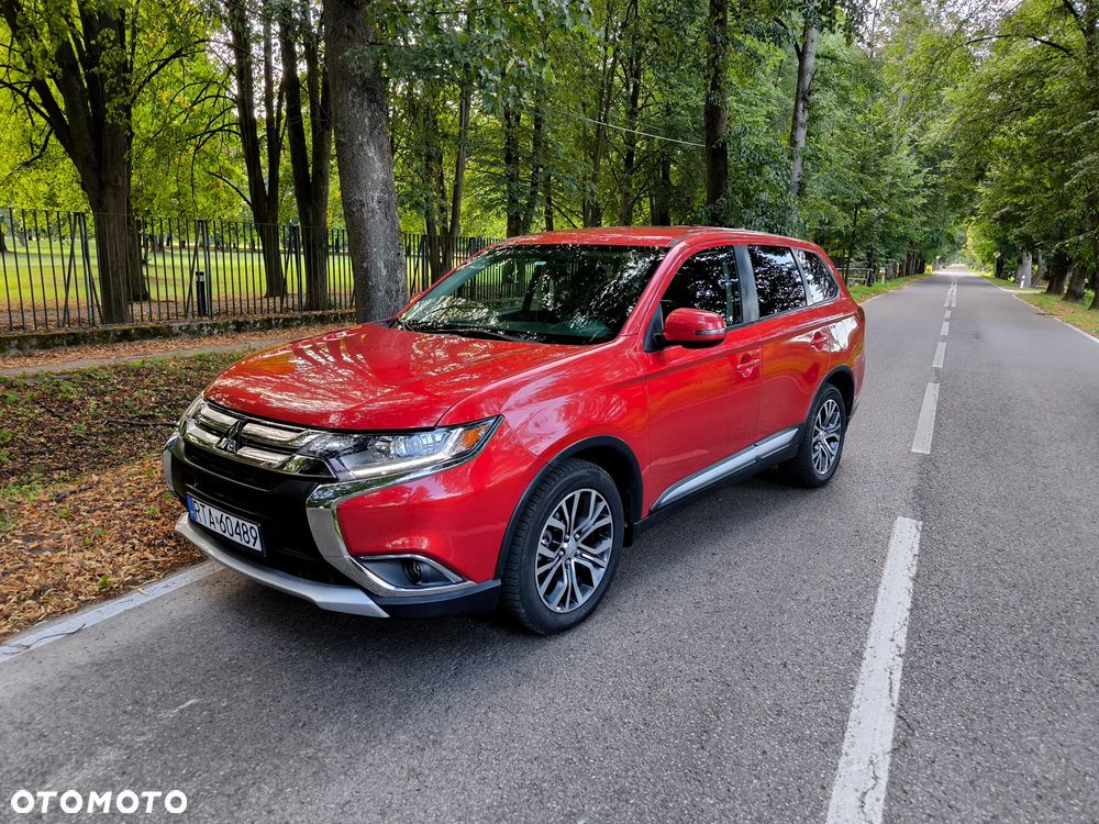 Mitsubishi Outlander - 1