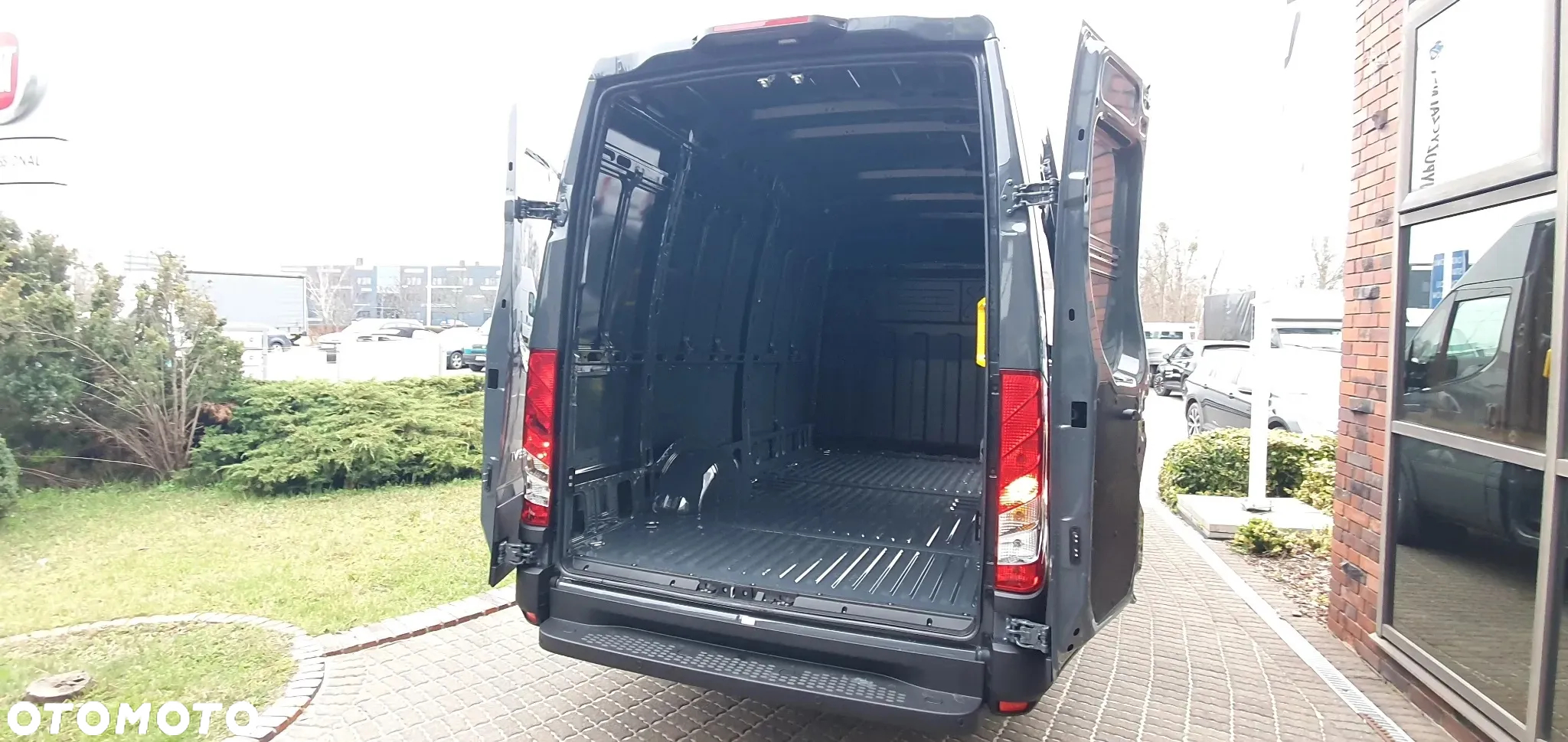 Iveco 35S18V - 10