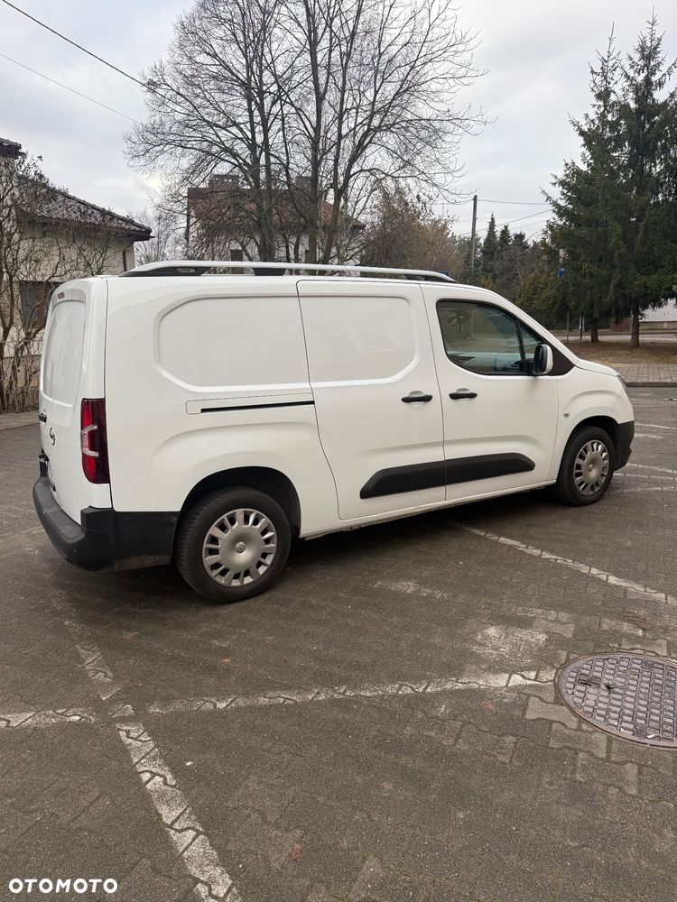Opel Combo 1.5 CDTI Essentia S&S - 3
