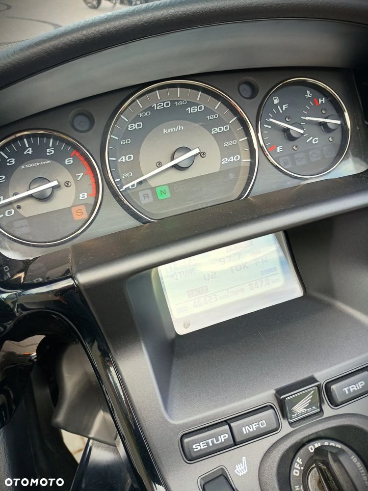 Honda GL - 6