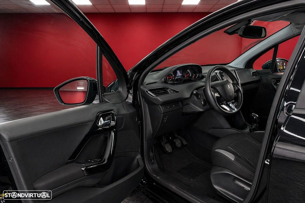 Peugeot 208 1.2 PureTech Active - 14