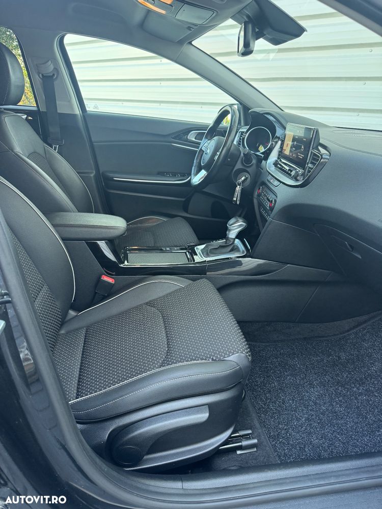 Kia Ceed 1.6 CRDi DCT Spirit - 10