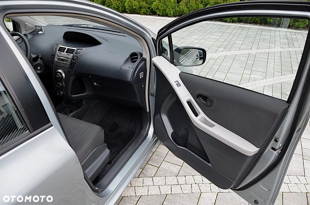 Toyota Yaris 1.33 Sol - 21