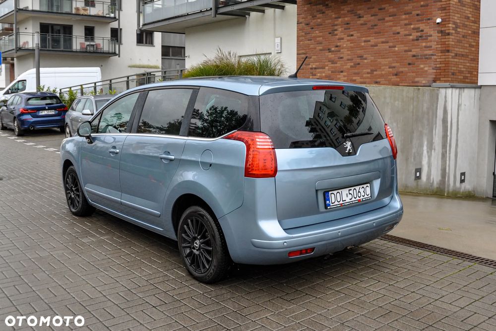 Peugeot 5008 2009 photo 3