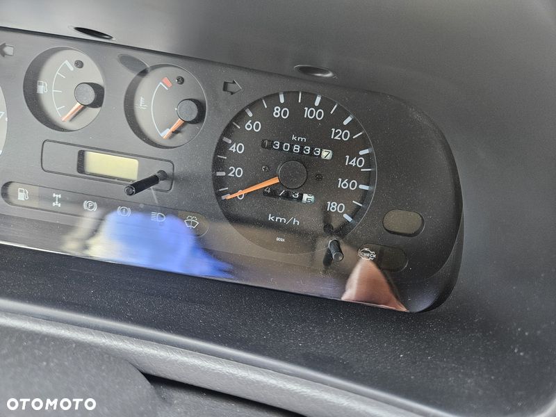Ford Maverick 2.4 - 10