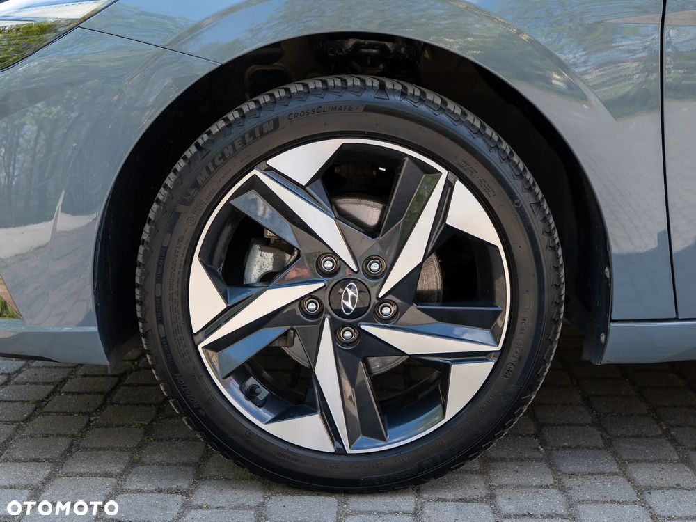 Hyundai Elantra 1.6 Smart - 14