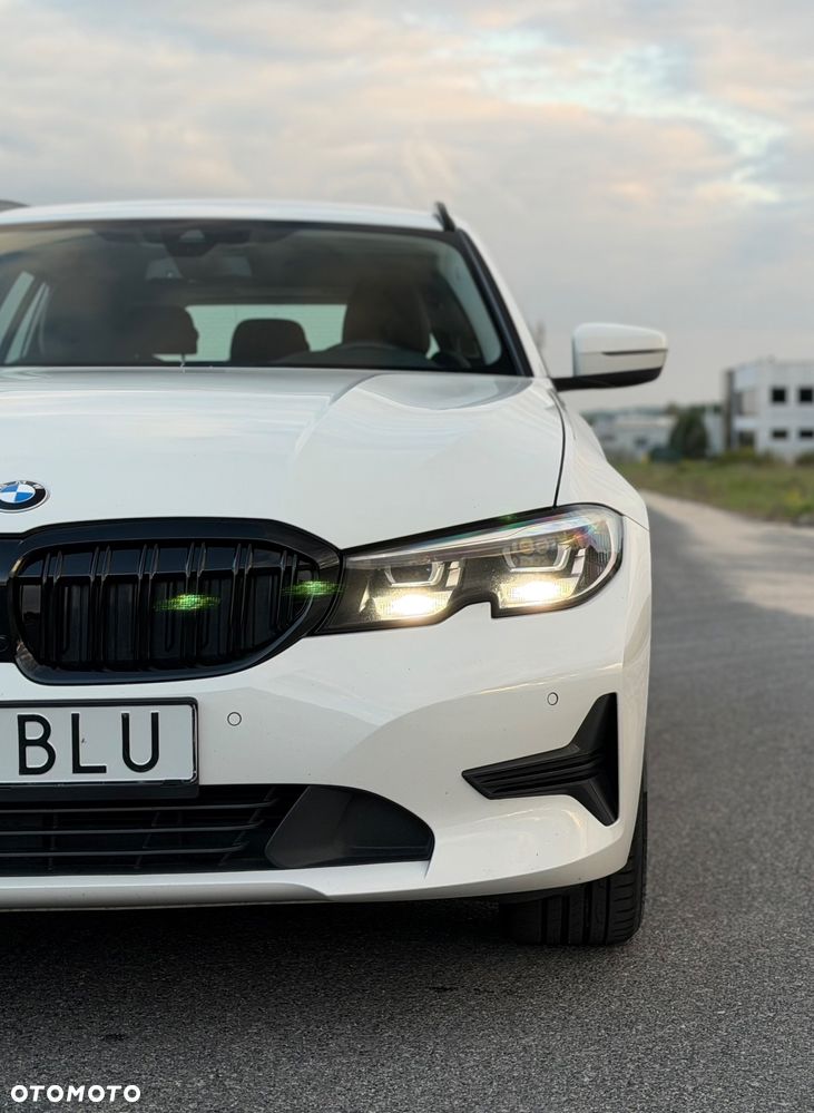 BMW Seria 3 320d MHEV Sport Line - 21
