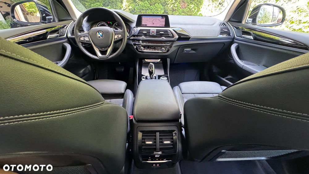 BMW X3 xDrive20i xLine - 10