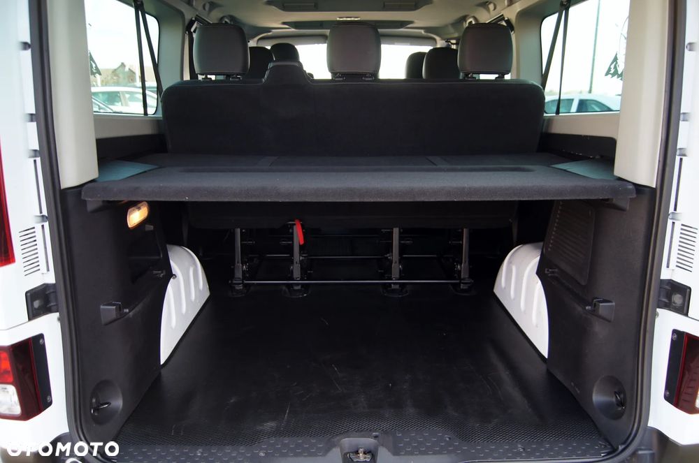 Renault Trafic - 15