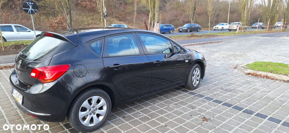 Opel Astra 1.4 Enjoy - 8