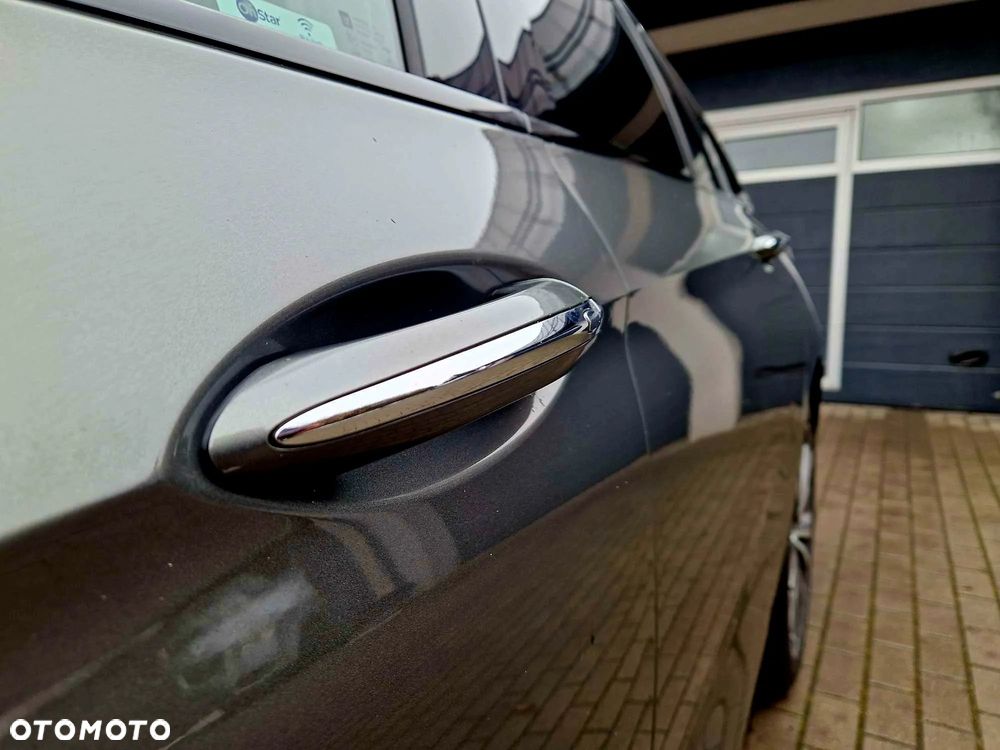 Opel Insignia 2.0 CDTI automatik Business Innovation - 18