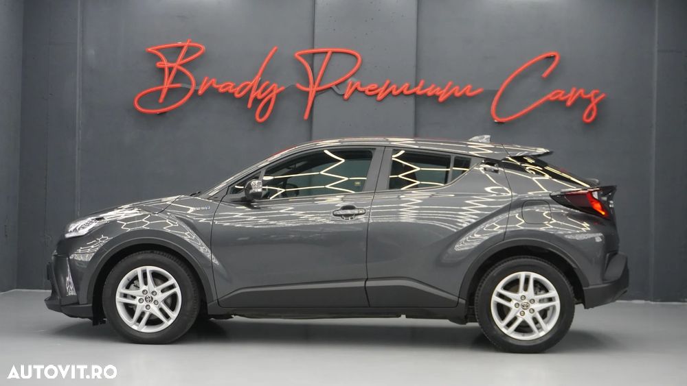 Toyota C-HR Hybrid Business-Edition - 4