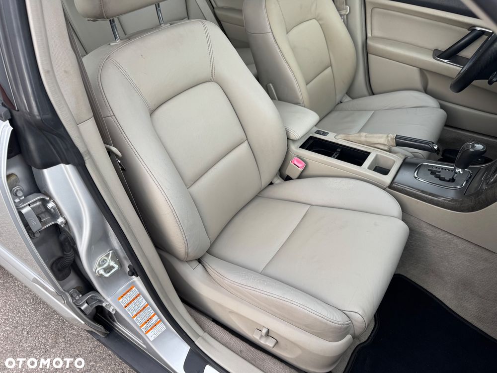 Subaru Outback 3.0 H6 - 22
