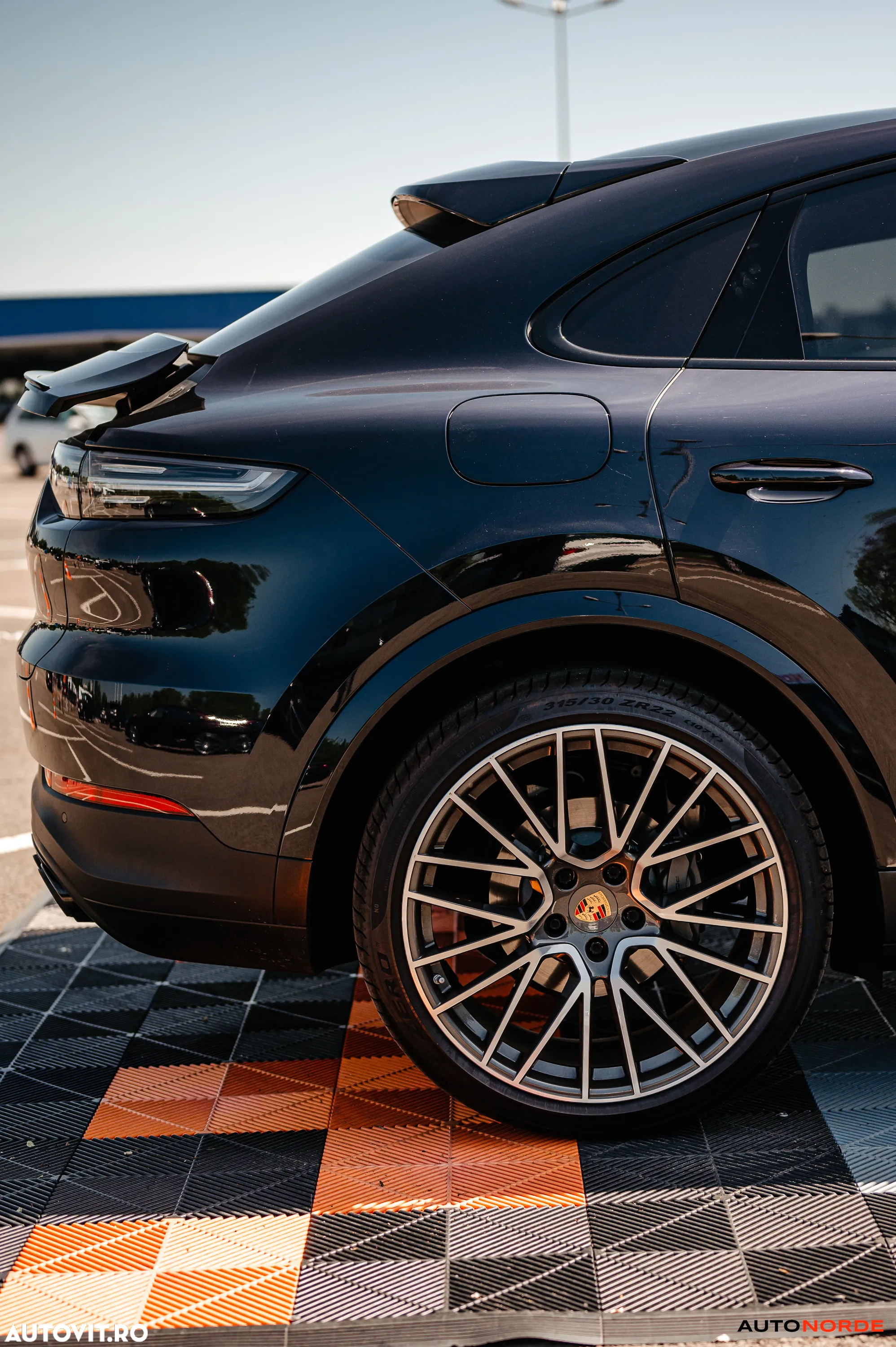 Porsche Cayenne Coupe S - 12