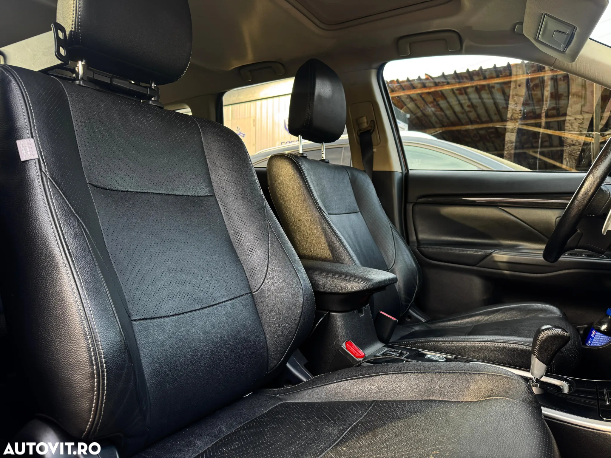Mitsubishi Outlander 2.2 Litre DI-D AWD Intense Aut. - 11