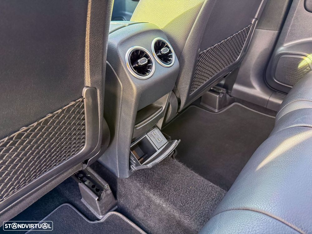 Mercedes-Benz GLB 200 d AMG Line - 31