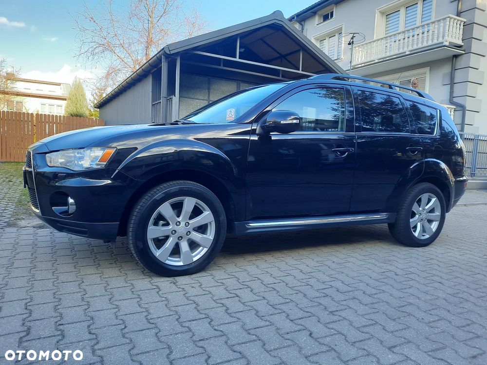 Mitsubishi Outlander - 9