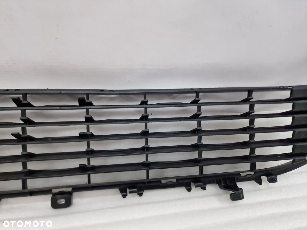 OPEL CORSA F 19- KRATKA ŚRODKOWA ZDERZAKA PRZEDNIEGO PRZÓD BEZ PDC , NR 9829831980 , NR AUKCJI KR313 - 10