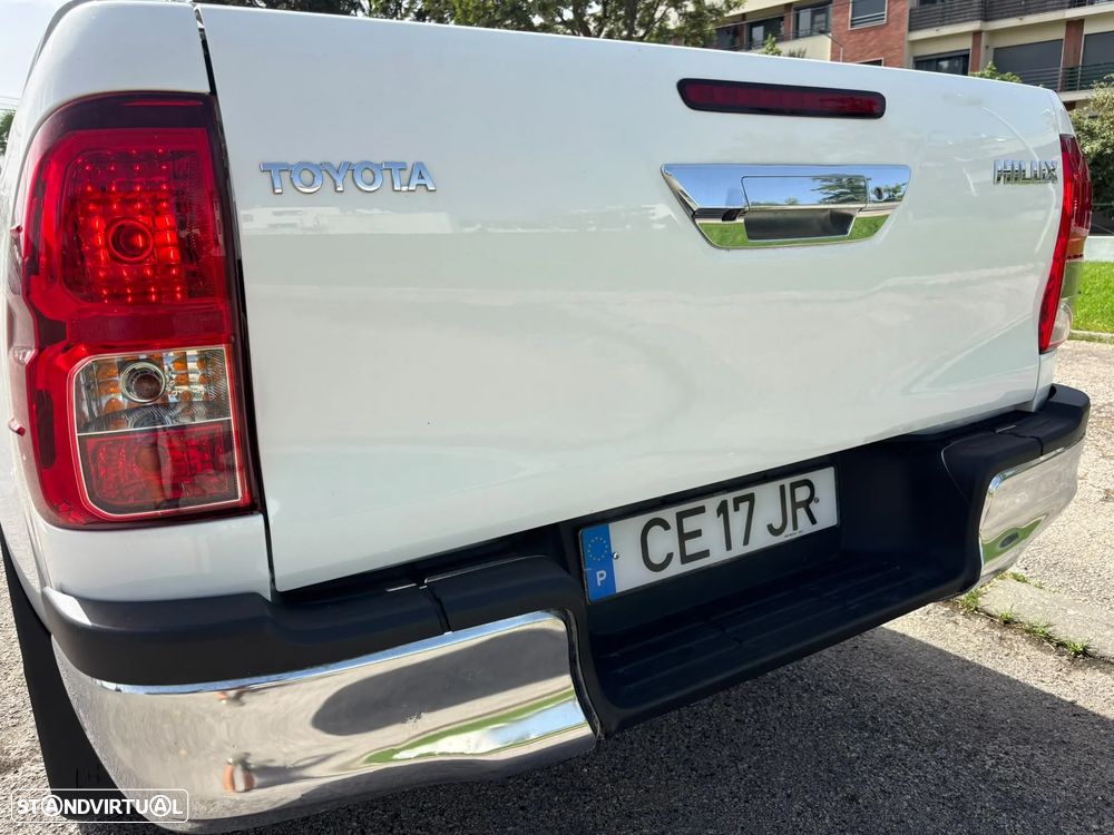 Toyota 2.4 D-4D 4WD 150cv - JLL - AC - CÂMERA - 4 LUGARES !!!! - 16
