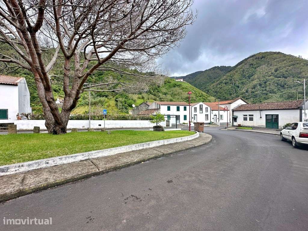 AMPLA MORADIA para VENDA com Licença AL - Faial da Terra, Povoação,... - Grande imagem: 5/60