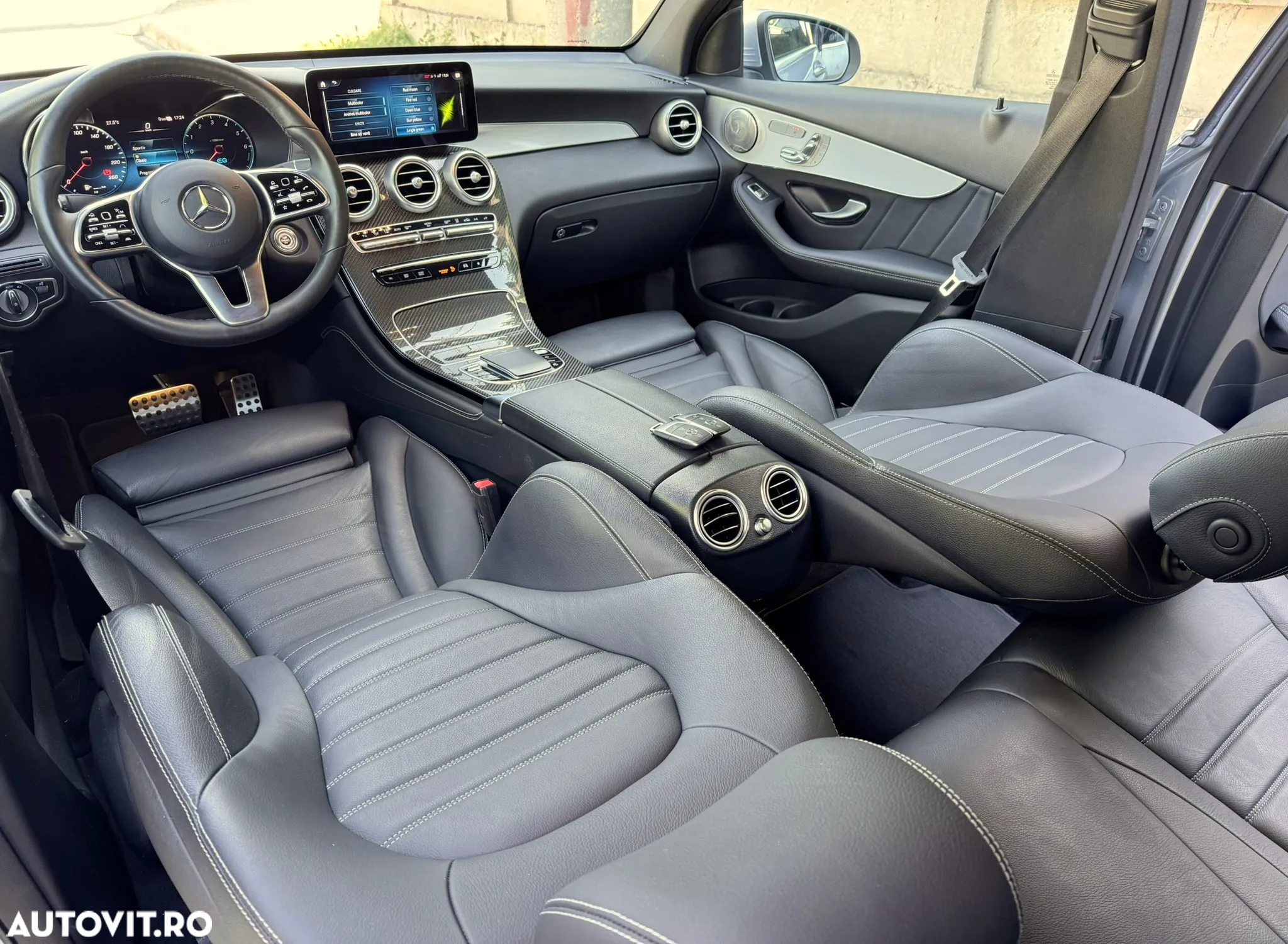 Mercedes-Benz GLC Coupe 300 de 4Matic 9G-TRONIC AMG Line - 37