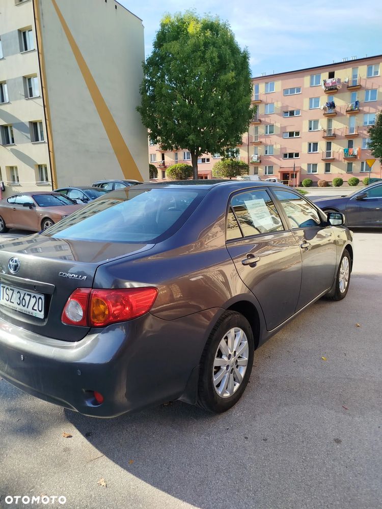Toyota Corolla - 5
