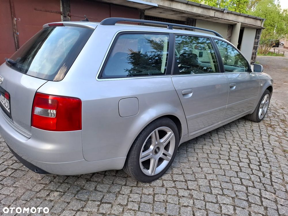 Audi A6 Avant 2.5 TDI - 4