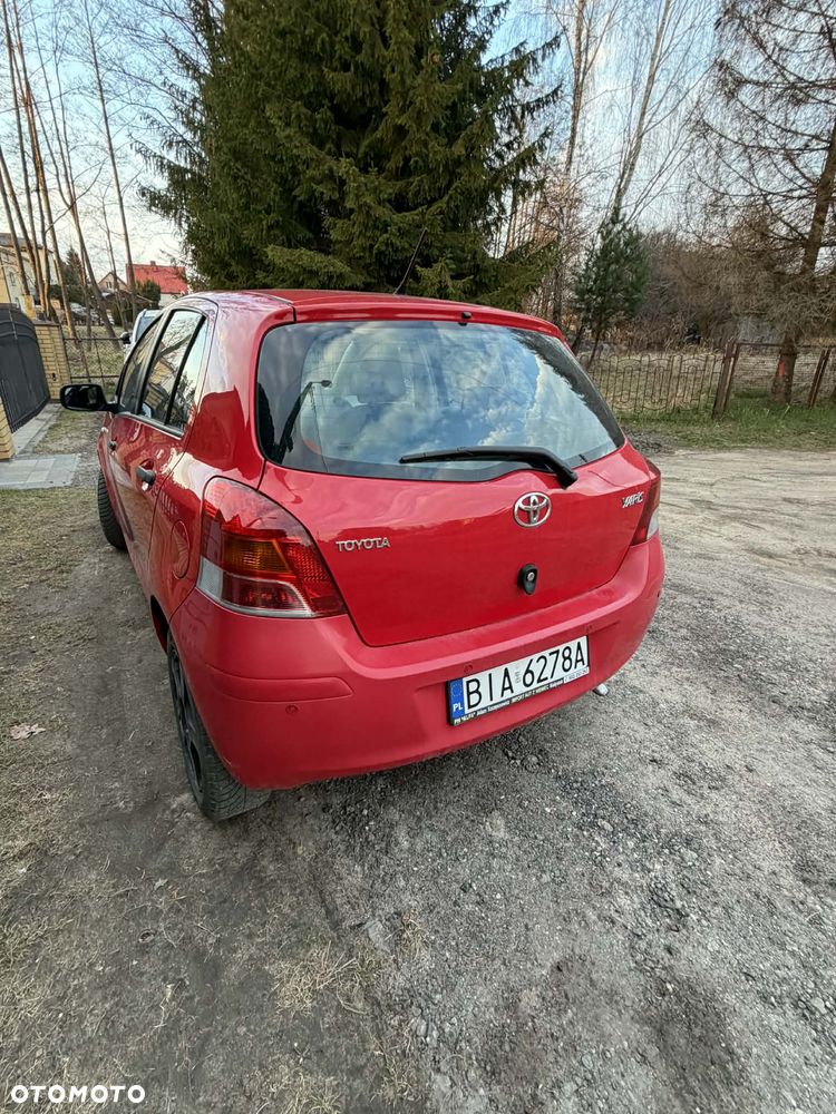 Toyota Yaris 1.0 VVT-i - 6