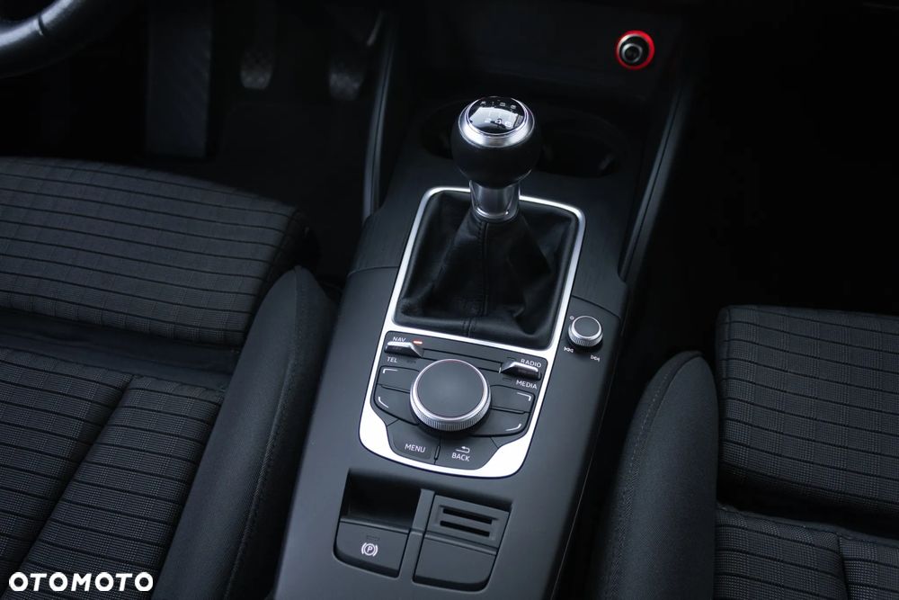 Audi A3 Sportback 1.4 TFSI Ambition - 29