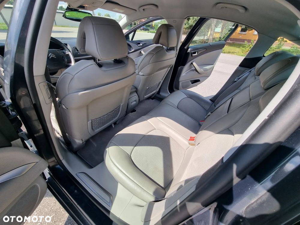 Citroën C5 2.2 HDi Exclusive - 21