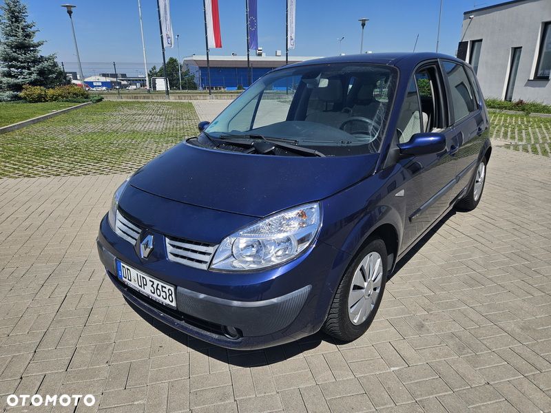 Renault Scenic 1.6 16V Confort Privilege - 10