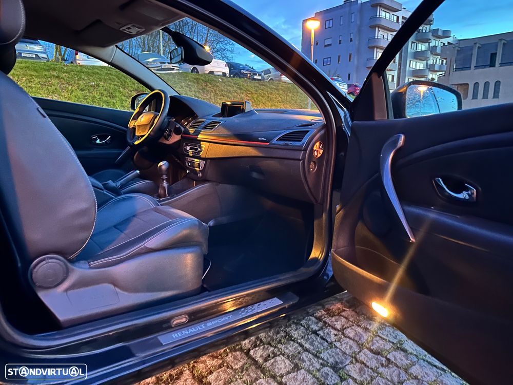 Renault Mégane Coupe - 23